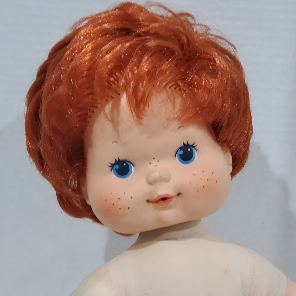 Strawberry Shortcake Blow a Kiss Baby Doll 14” American Greetings Kenner 1982